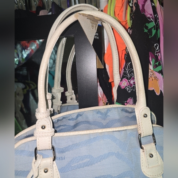 ๐๐๐๐NEED GONE TAKN OFFERS RARE  vintage  Authentic Tiger striped Fendi tote - Picture 3 of 14